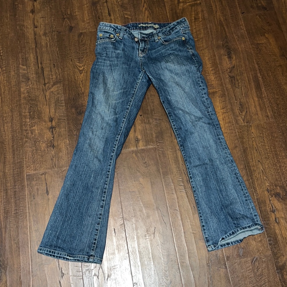 Woman’s American Eagle Jeans